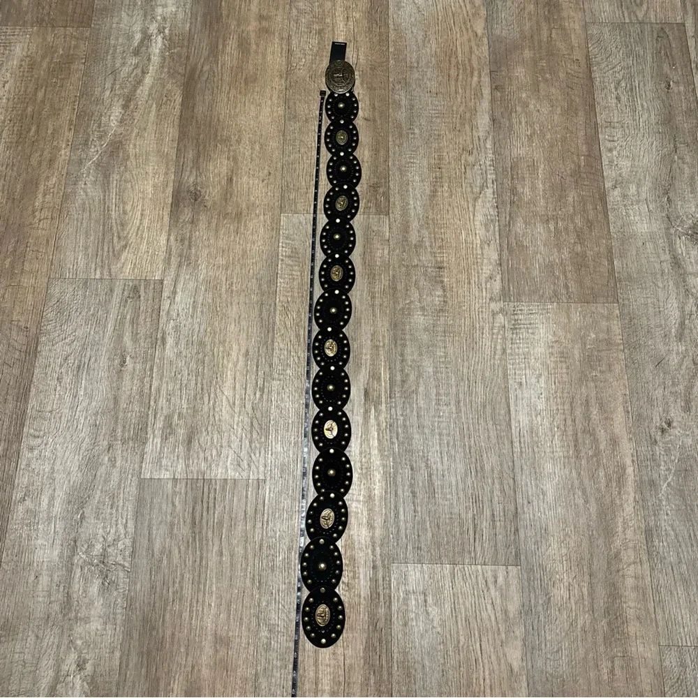 SHEIN Black and Gold Belt with Elegant Design